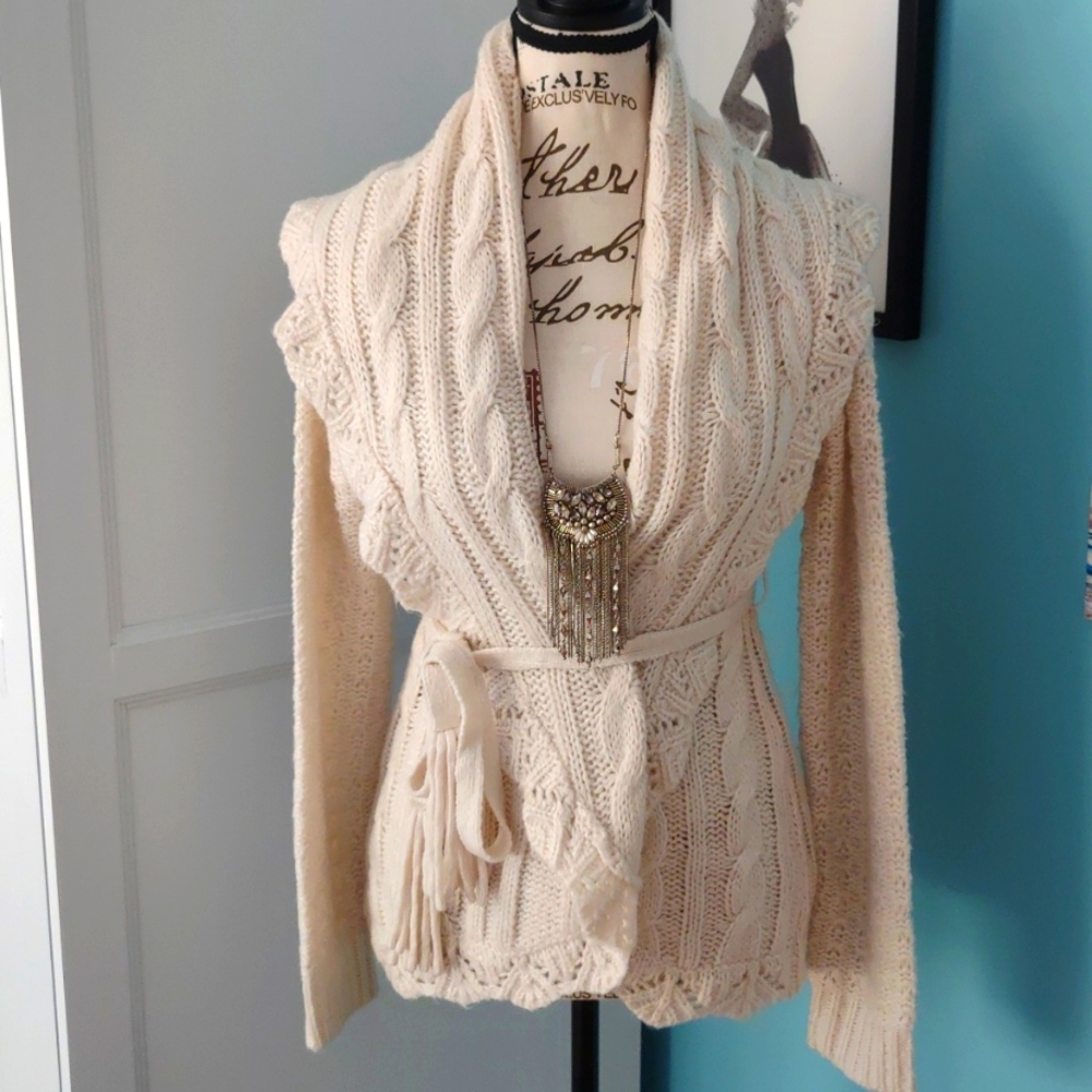 Knox Rose Cream Wrap Cardigan - Size Small